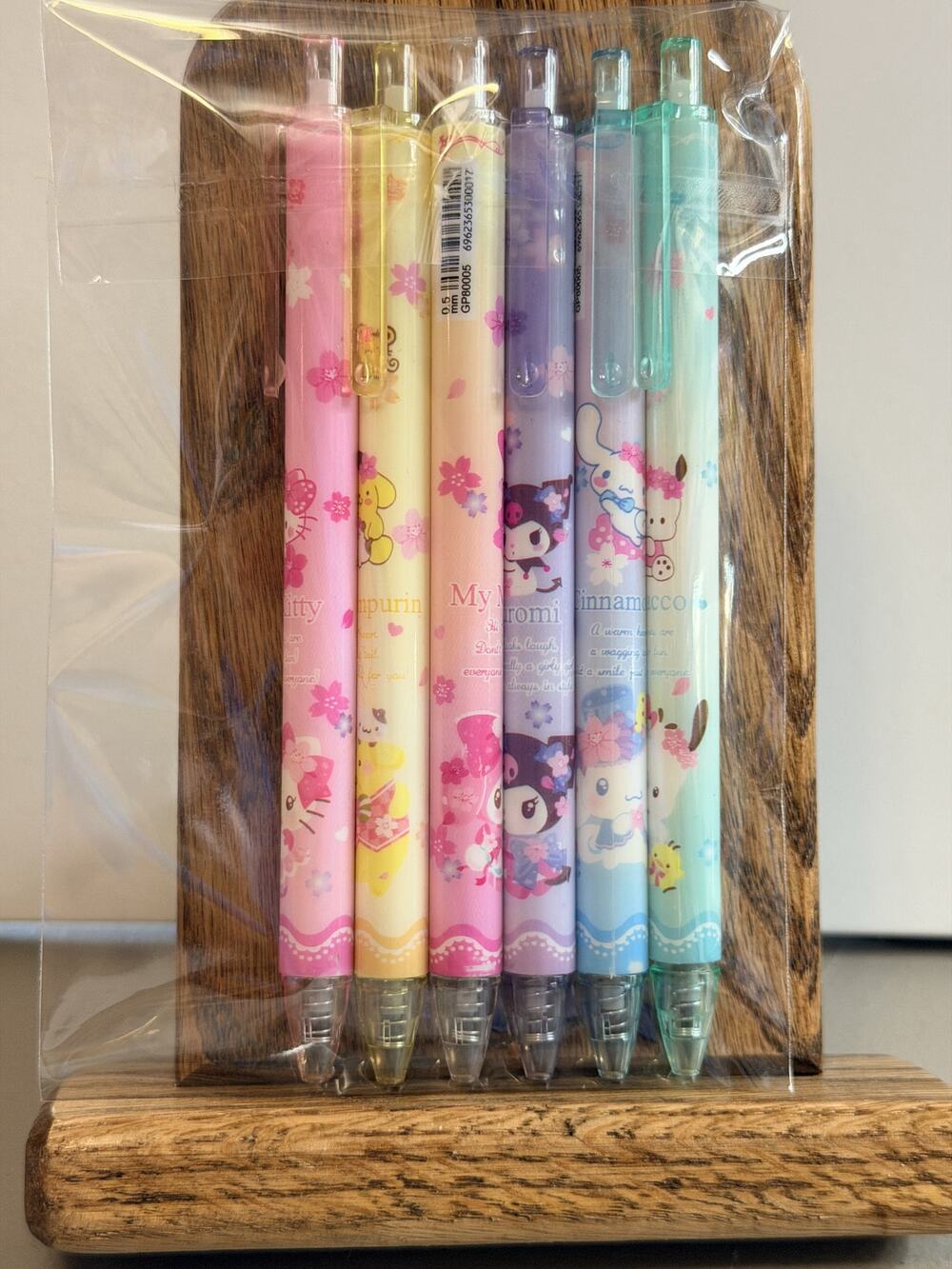 #FAM-662 Hello Kitty & Friends 6 pk Mechanical Pencils 0.7MM